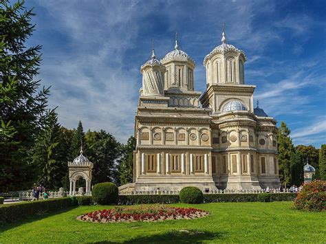 de vizitat in curtea de arges|Curtea de Argeș – Descopera orasul regal